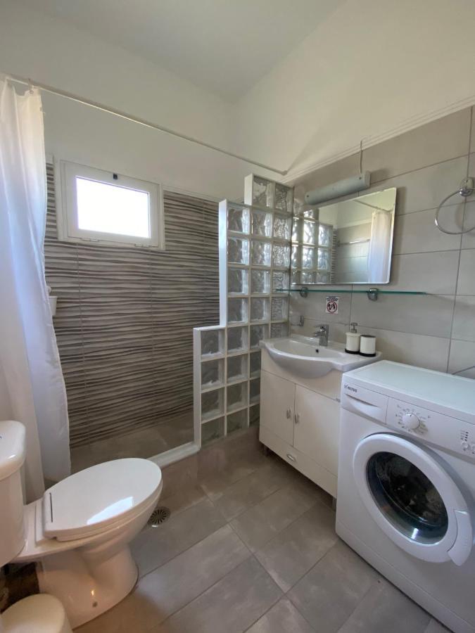 Mpanos Sea Apartment 2 Loutrá Oraías Elénis Eksteriør bilde